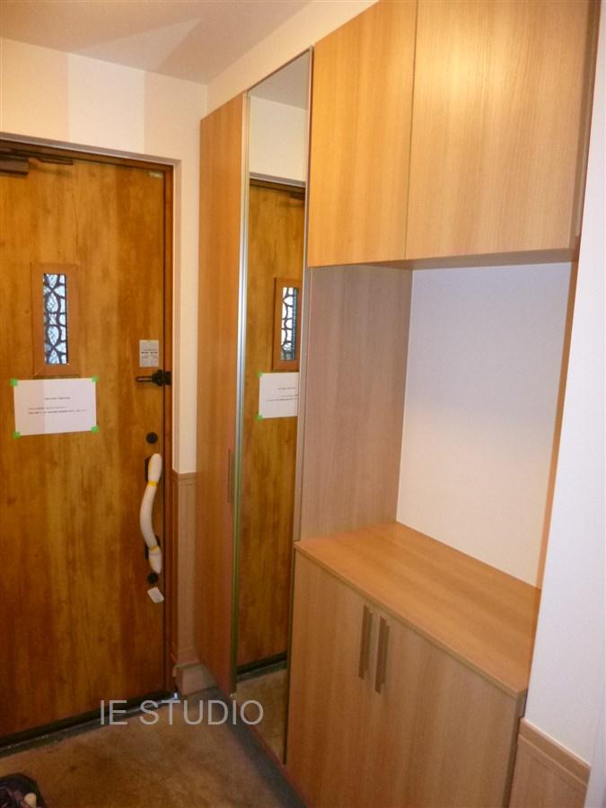 Entrance. Local (11 May 2013) Shooting