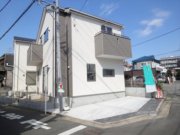 Local appearance photo. (October 2013) Shooting