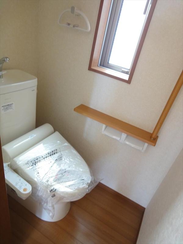 Toilet. (October 2013) Shooting