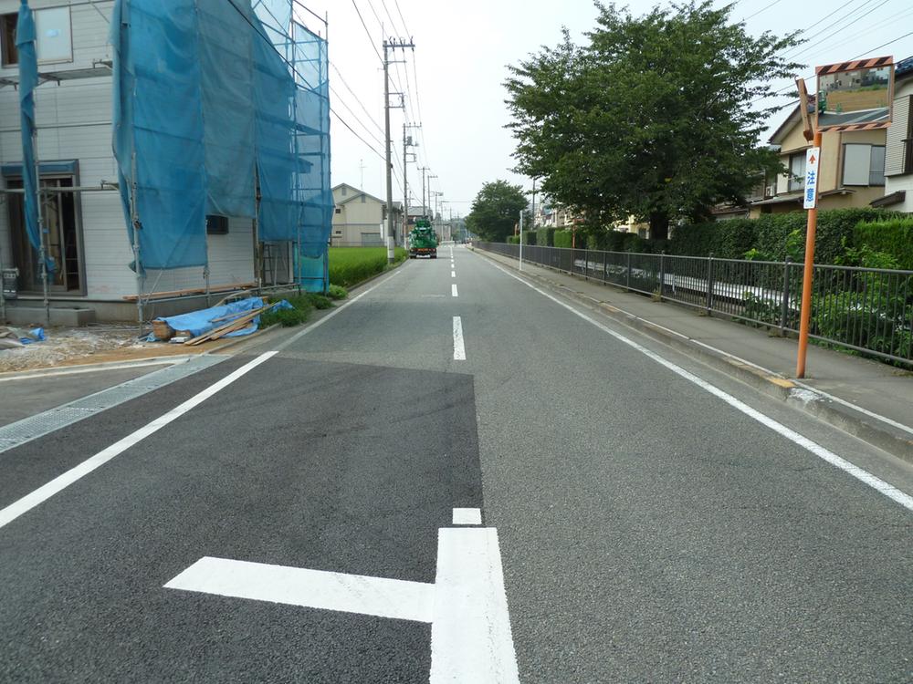 Local photos, including front road. Local (August 2013) Shooting