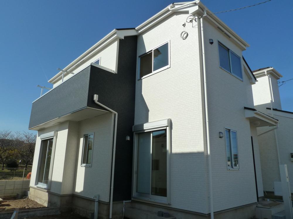 Local appearance photo. Local (11 May 2013) shooting 7 Building appearance