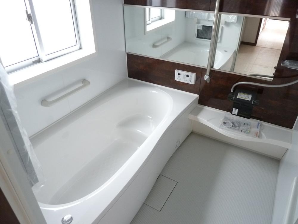 Bathroom. Indoor (11 May 2013) Shooting