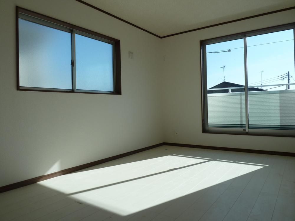 Non-living room. Indoor (11 May 2013) Shooting