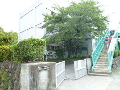 Primary school. Narutonari 800m up to elementary school (elementary school)