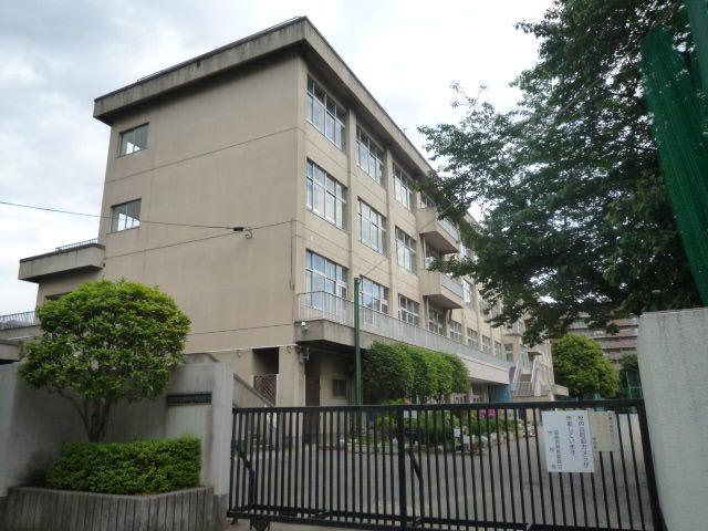 Junior high school. Auspicious clouds until junior high school 350m