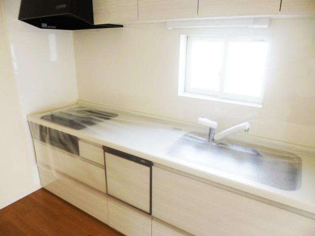 Kitchen. 1 Building room (July 2013) Shooting It will be fun and also every day of dishes because the kitchen is also a pretty wide