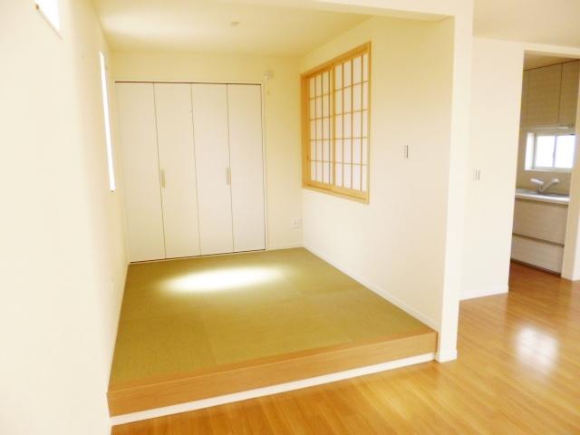 Non-living room. Indoor (July 2013) Shooting There is also a handy Japanese-style room to the housework