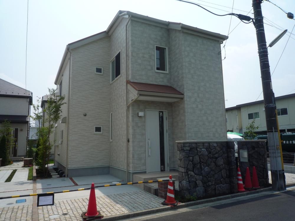 Local appearance photo. 1 Building site (August 12, 2013) Shooting It will be in a quiet residential area