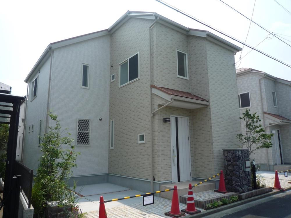 Local appearance photo. 3 Building site (August 12, 2013) Shooting