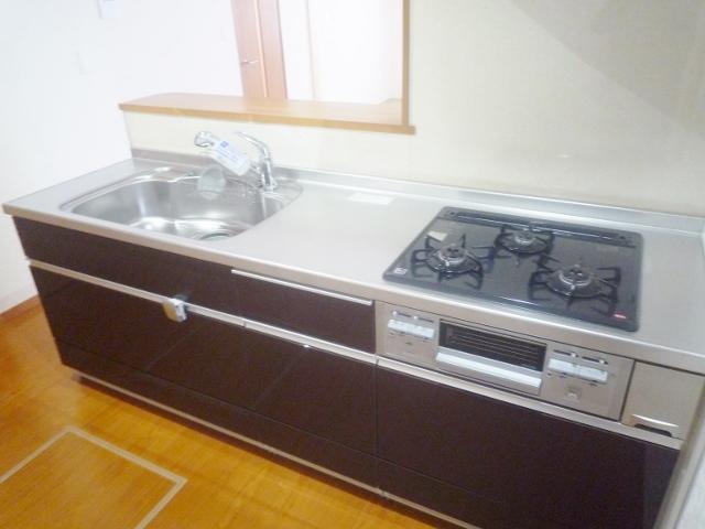 Kitchen. 2013.11.21 shooting