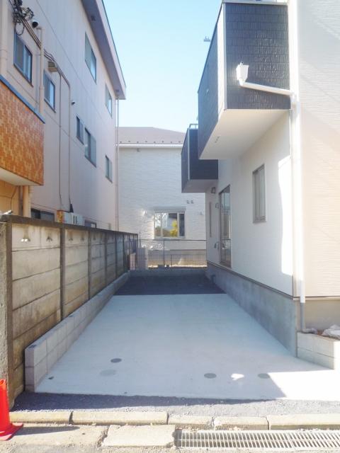 Parking lot. 2013.11.21 shooting