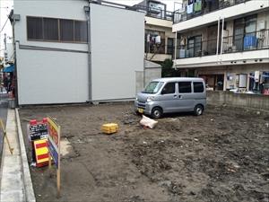 Local photos, including front road. Local (12 May 2013) Shooting