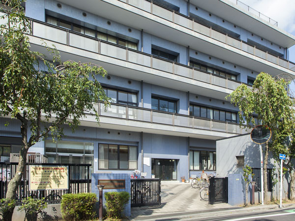 Surrounding environment. Original junior high school (about 900m, A 12-minute walk)