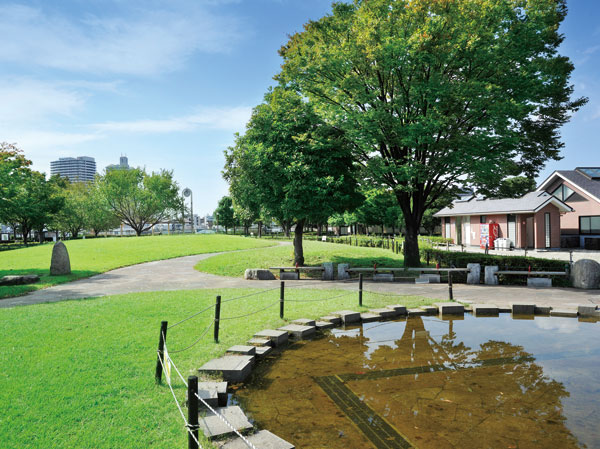 Surrounding environment. Arakawa Natural Park (8-minute walk ・ About 630m)