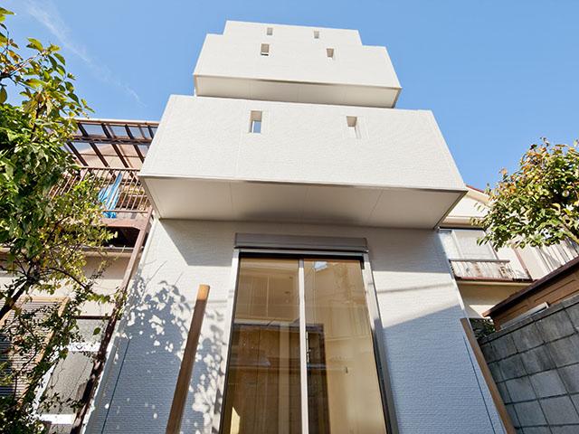 Local appearance photo. Local (11 May 2013) Shooting