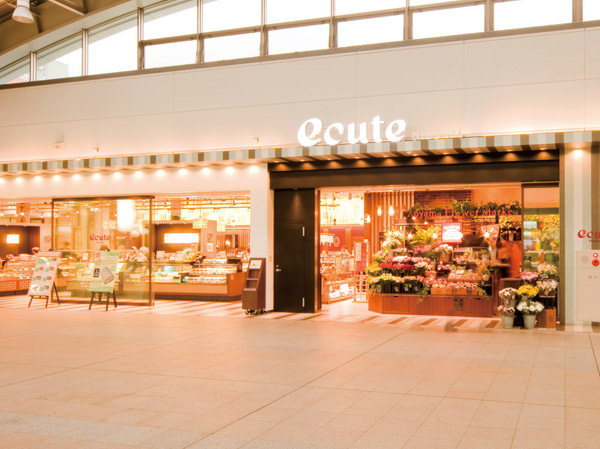 Surrounding environment. Ecute Nippori (a 5-minute walk / About 390m)