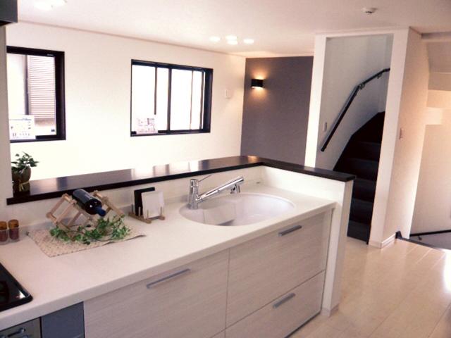 Kitchen. Construction example photo