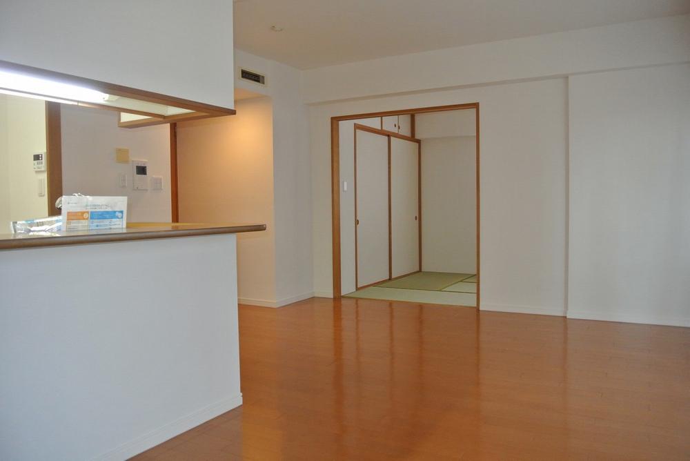 Living. Living & Japanese-style room