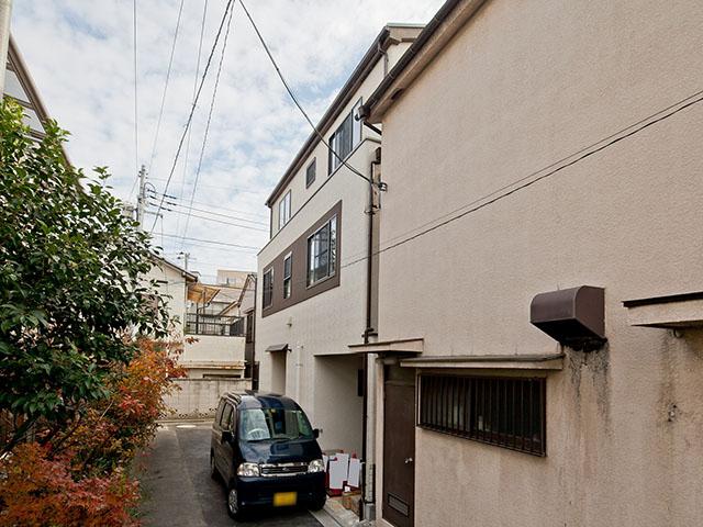 Local photos, including front road. Local (12 May 2013) Shooting