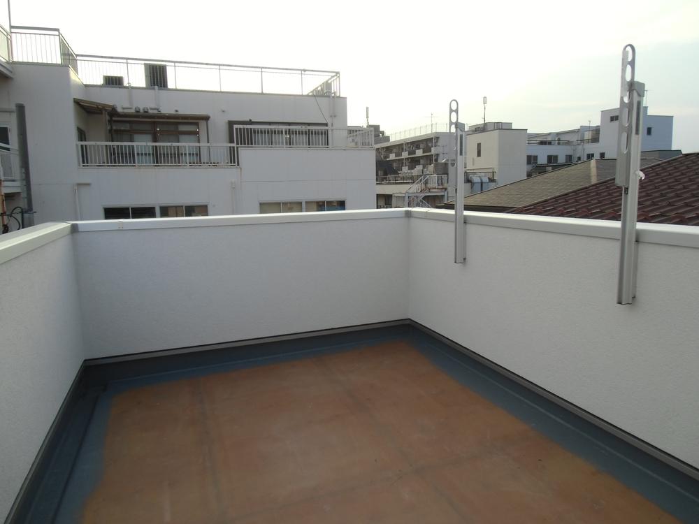 Balcony. Reference Image