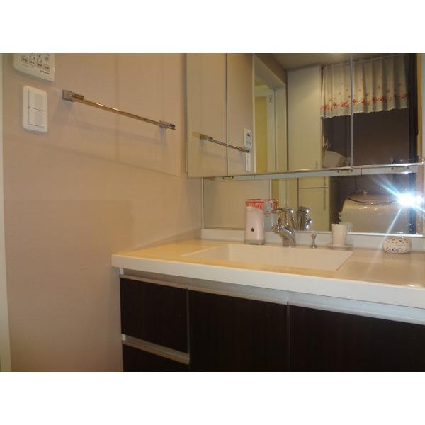 Arakawa-ku, Tokyo Nishiogu 6