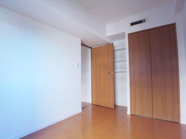 Other local. Western style room