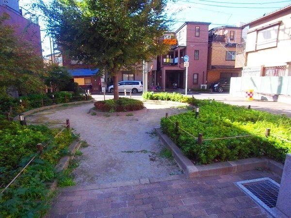 Other local. Green Spot