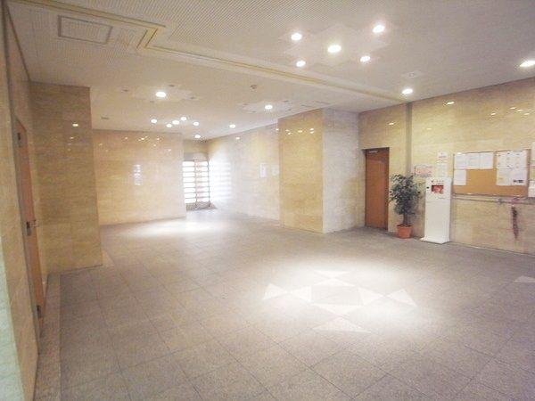 Other local. Entrance hall