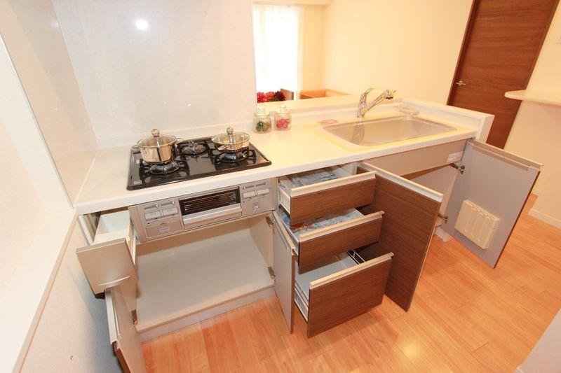 Kitchen. System kitchen