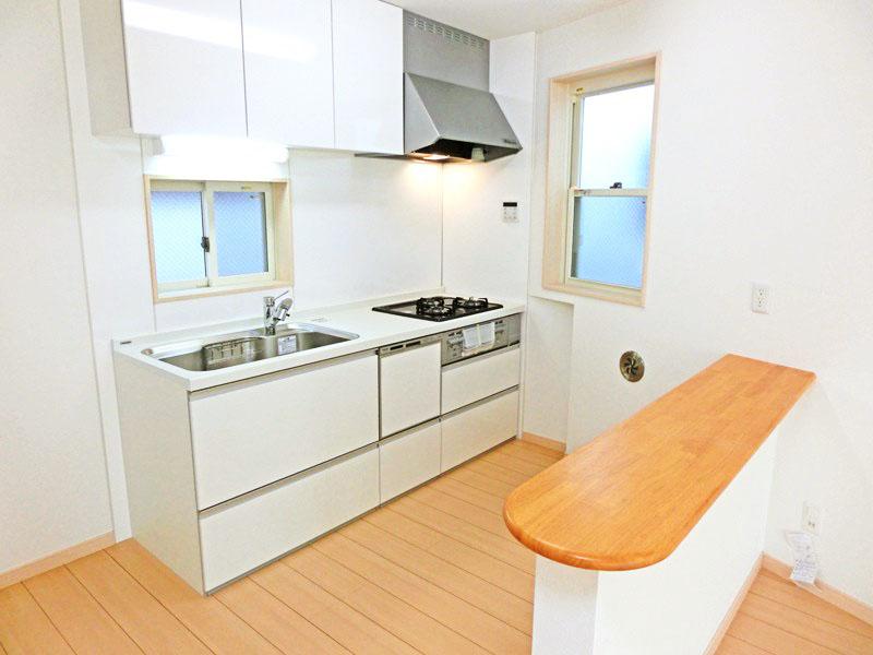 Kitchen. E Building kitchen