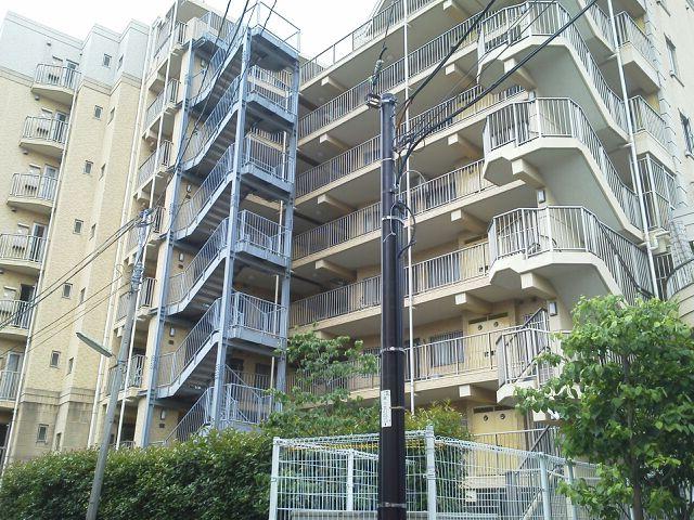 Local appearance photo. Local (10 May 2013) Shooting