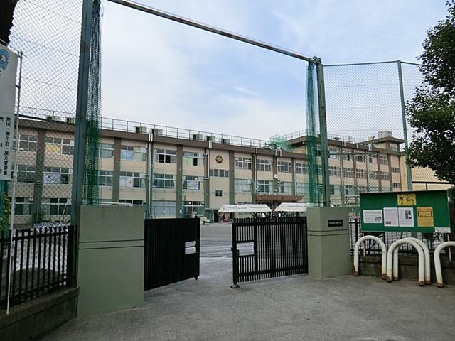 Junior high school. Arakawa 450m to stand ninth junior high school