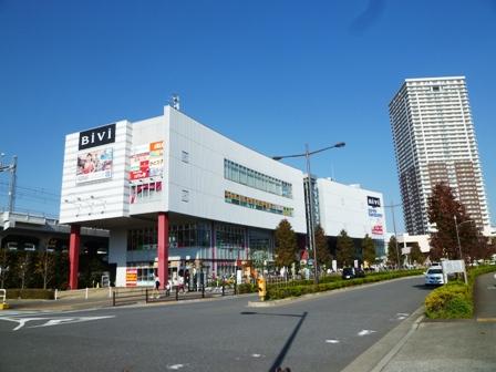 station. Minami-Senju 800m to the Train Station
