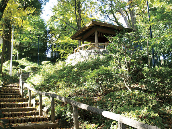 Surrounding environment. Sudo park (26 minutes walk, About 2050m)