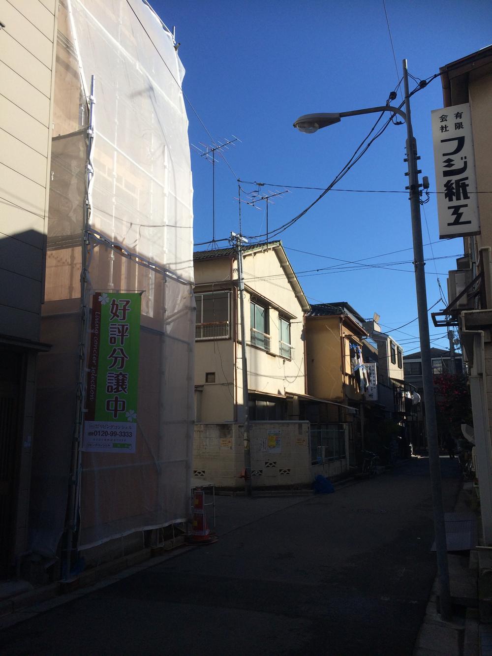 Local photos, including front road. Local (12 May 2013) Shooting