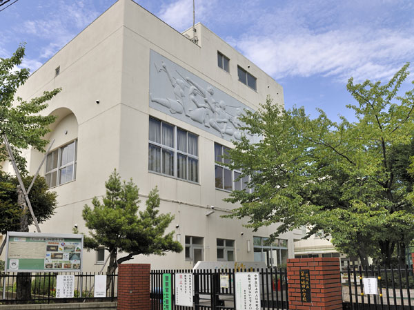 Surrounding environment. Fourth Kaita elementary school (about 250m / 4-minute walk)