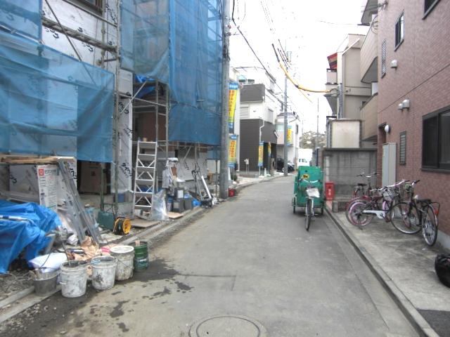 Local photos, including front road. 2013 / 11 / 9 shooting