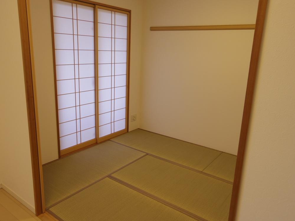 Non-living room. Indoor (11 May 2013) Shooting