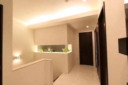 Rendering (introspection). Example of construction. The entrance, Incorporating the indirect lighting, It finished in the space of soft light. By the call to introduce a motion sensors to light only when further necessary, Package with the lights only when necessary, Worry of forgetting to turn off and does not have.