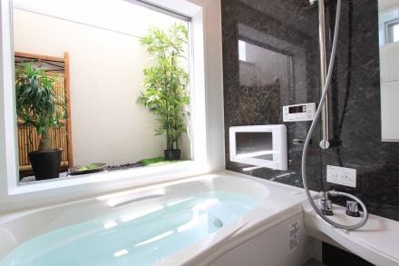 Same specifications photo (bathroom). Example of construction. On the second floor of most of the special seat of the southeast has established a bathroom with bath Court. Nice bathroom in the morning and noon of bathing is also likely to become a habit feeling, 15-inch bathroom TV also Masu fun Me.