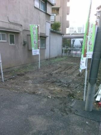 Local photos, including front road. Local (10 May 2013) Shooting