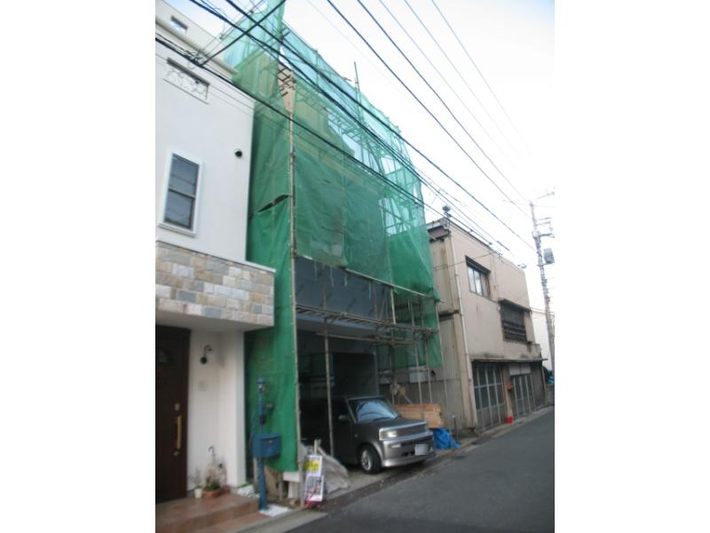 Local photos, including front road. Local (11 May 2013) Shooting