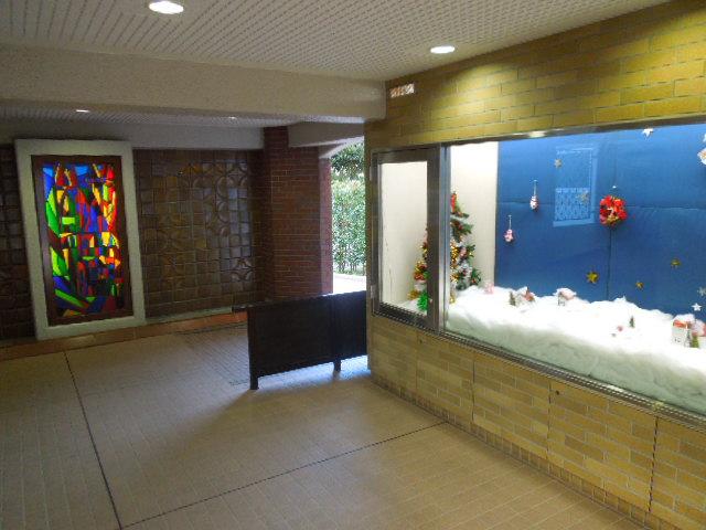 Entrance. Entrance (12 May 2013) Shooting