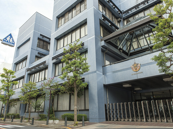 Surrounding environment. Municipal Nakahara junior high school (about 640m ・ An 8-minute walk)