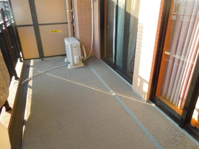 Balcony. Local (11 May 2013) Shooting