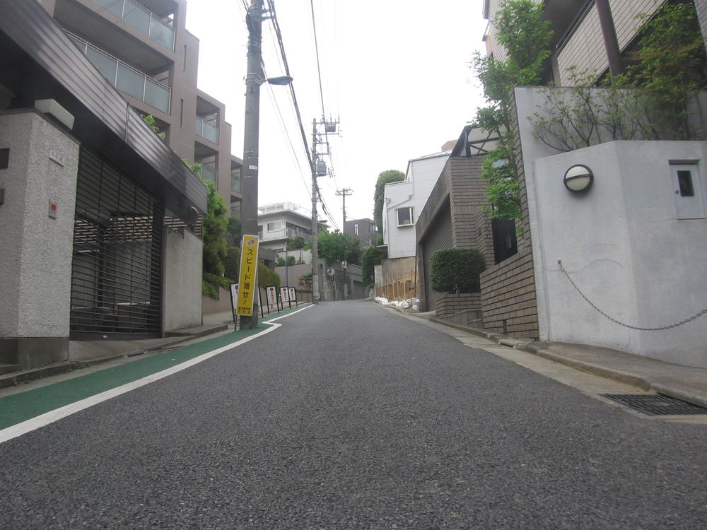 Local photos, including front road. Local (04 May 2013) Shooting