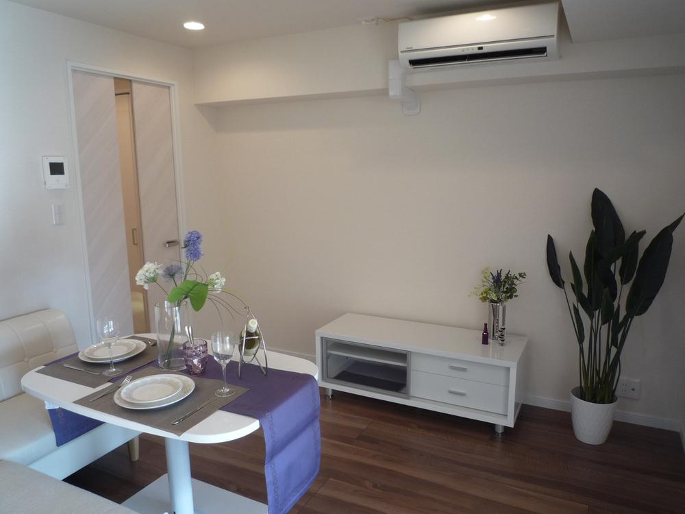 Living. Indoor (10 May 2013) Shooting