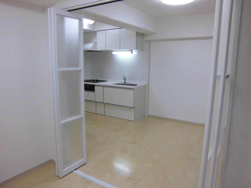 Non-living room. North Western-style (2013 November shooting) ※ It can also be used as a living room and opened a movable Orito.