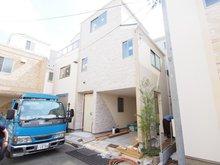 Local appearance photo. Local (August 2013) Shooting Building 3