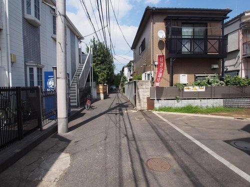 Local photos, including front road. Local (August 2013) Shooting